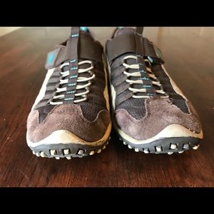 Rocket Dog - Size 8.5 - Slid On with Velcro strap